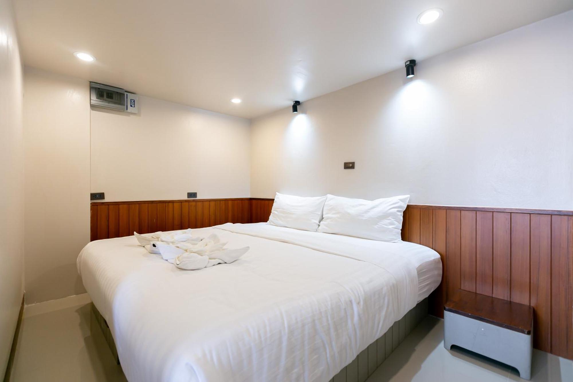 A Room Bangkok Sathorn 외부 사진