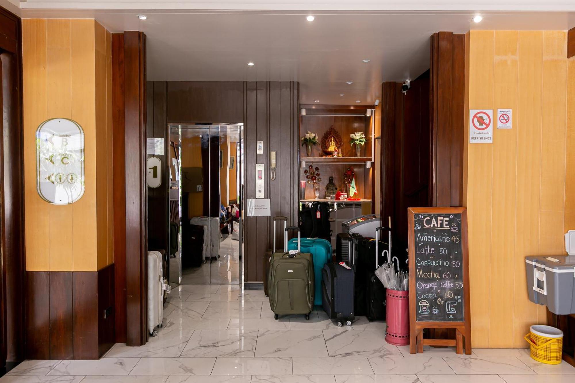 A Room Bangkok Sathorn 외부 사진